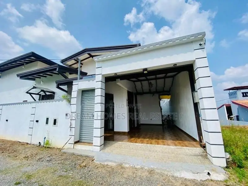 Move-In Ready Modern Home | 3 Bed Athurugiriya