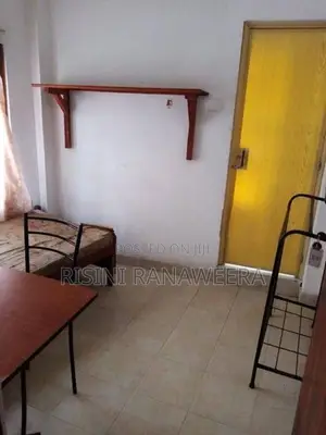 Room for Rent Near LRH Colombo 08