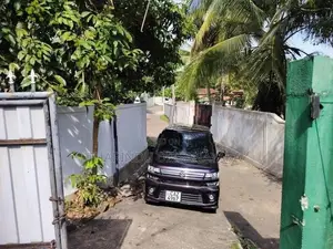 House in Gampaha Town Plot 01