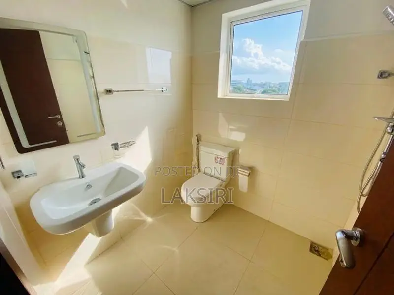 3 Bedrooms Brand New Luxury Apartment rent nugegoda Pelawatta road