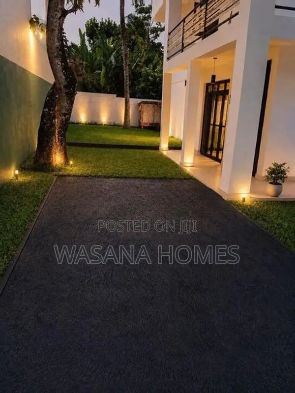Neat House for sale Piliyandala