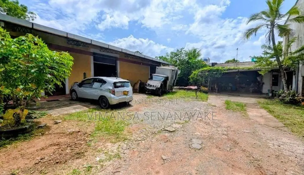Land with House Office Complex for Sale in Malabe