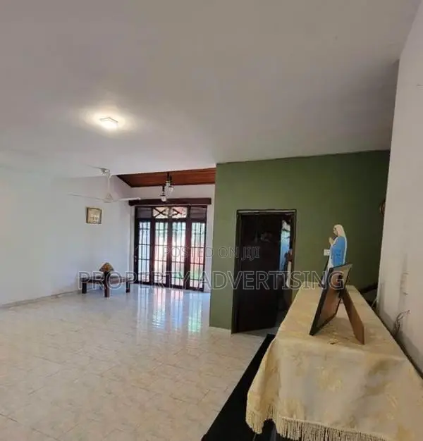 House for Sale in Gorakana