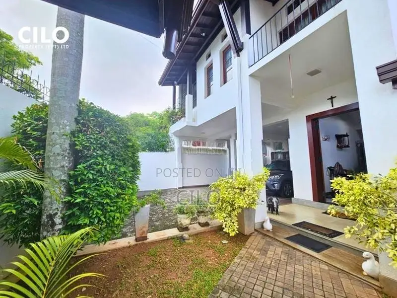 Luxury 5 Br House for Sale – Ethul Kotte