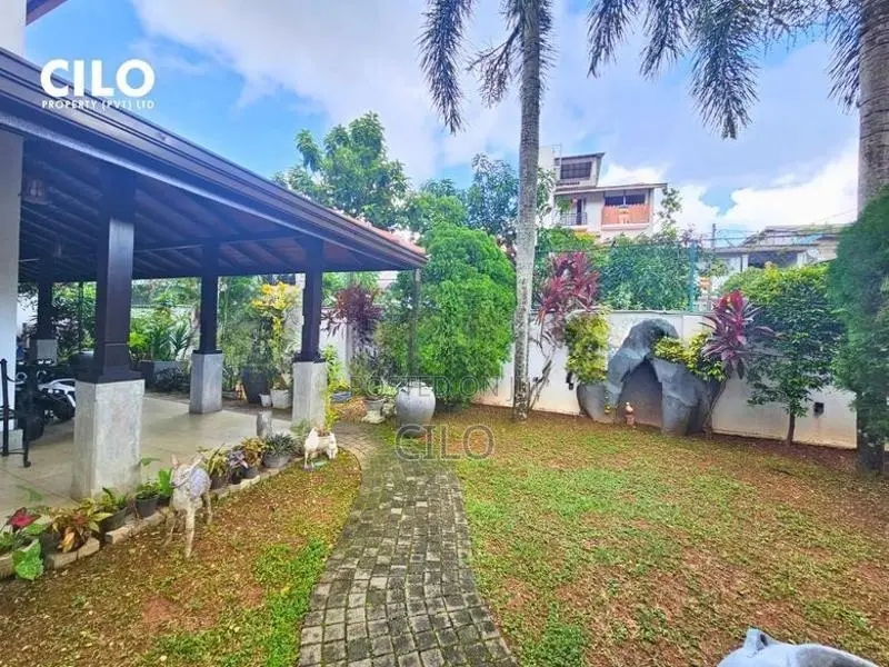 Luxury 5 Br House for Sale – Ethul Kotte