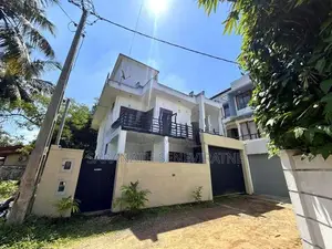 2 Storied House Built in Prime Land Off Galwarusa Rd Athurugiriya