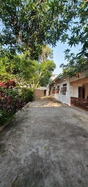 10 Rooms Villa for Rent in Mount Lavinia