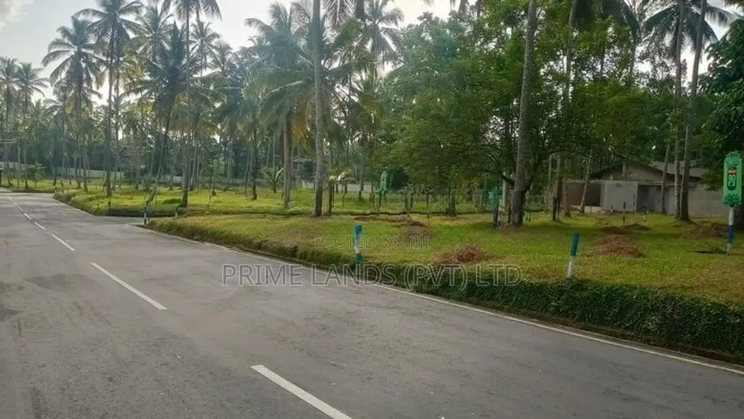 Land for sale In yakkala town