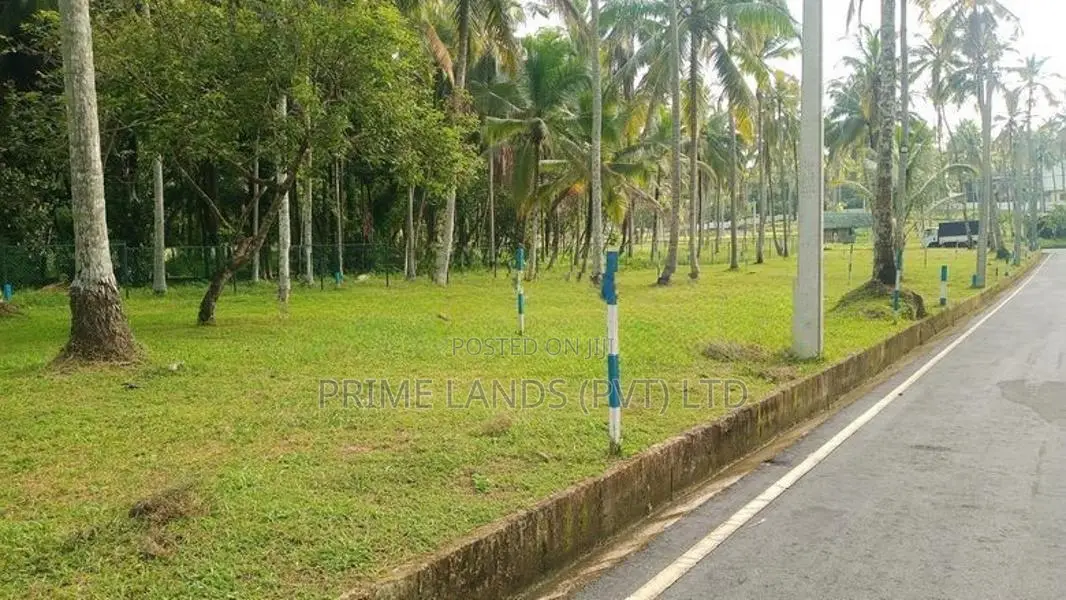 Land for sale In yakkala town