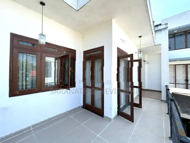 2 Storied House Built in Prime Land Off Galwarusa Rd Athurugiriya
