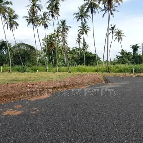 පැල්ලන්දෙණිය හන්දියෙන්ම සුපිරි ඉඩමක්