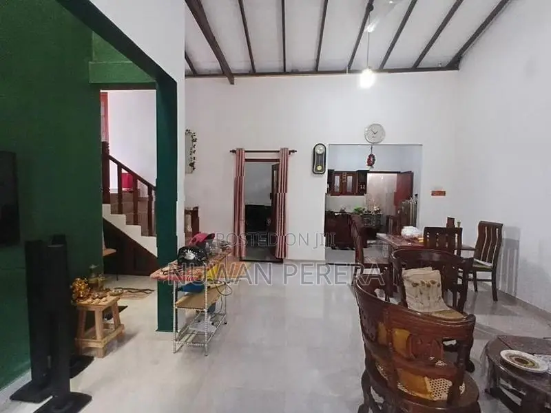 Piliyandala Dampe 3 BR newly build house for sale .