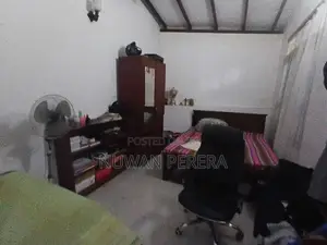 Piliyandala Dampe 3 BR newly build house for sale .