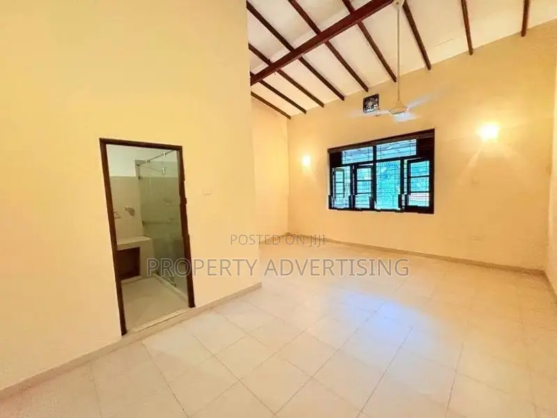 House for Sale Boralasgamuwa