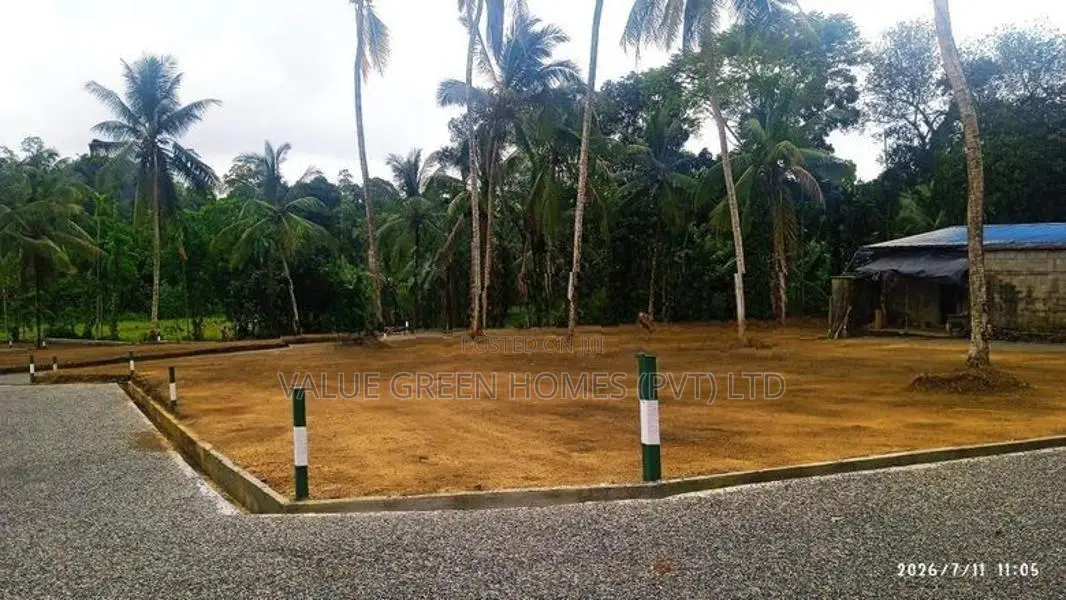 නිස්කලංක බිම් කොටස් මීපෙන්
