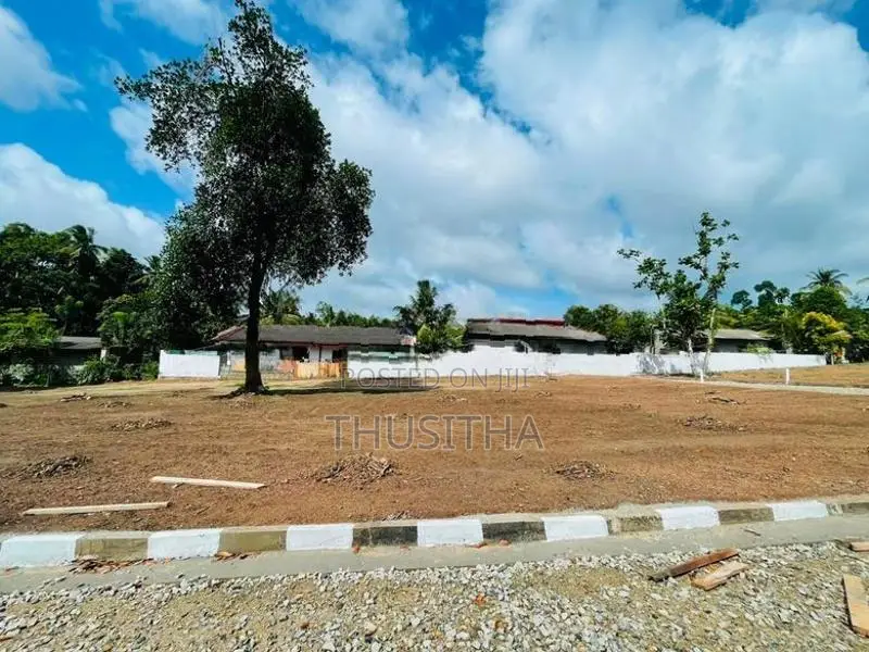 Udugampola නගරයට ආසන්නයෙන් හොද ඉඩමක්