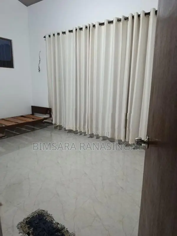 Room For Rent In Pannipitiya