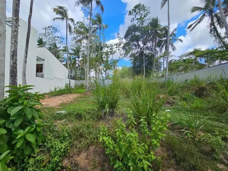 10P Prime Land for Sale – Thalawathugoda