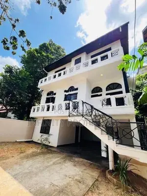 (AF078) For Sale – Spacious Multi-Level Residence in Battaramulla