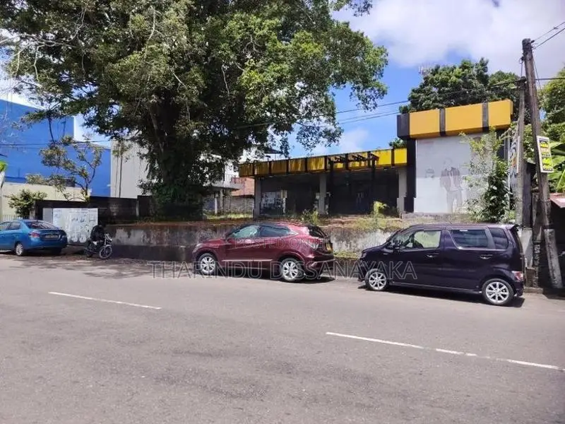 Commercial Land for Sale in Maharagama Town