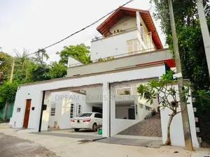 Architectural Designed 4-Storey Super Luxury House for Sale in Pelawat