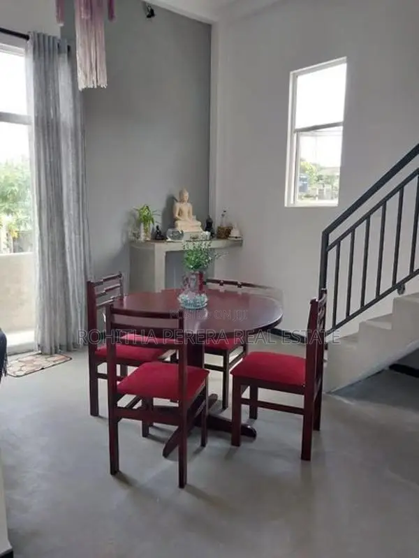 6 Perch with Up Stair House for Sale at Akuragoda