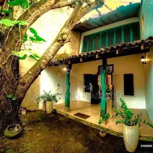 Brand New Luxury 4BR House for Sale in Palawatta