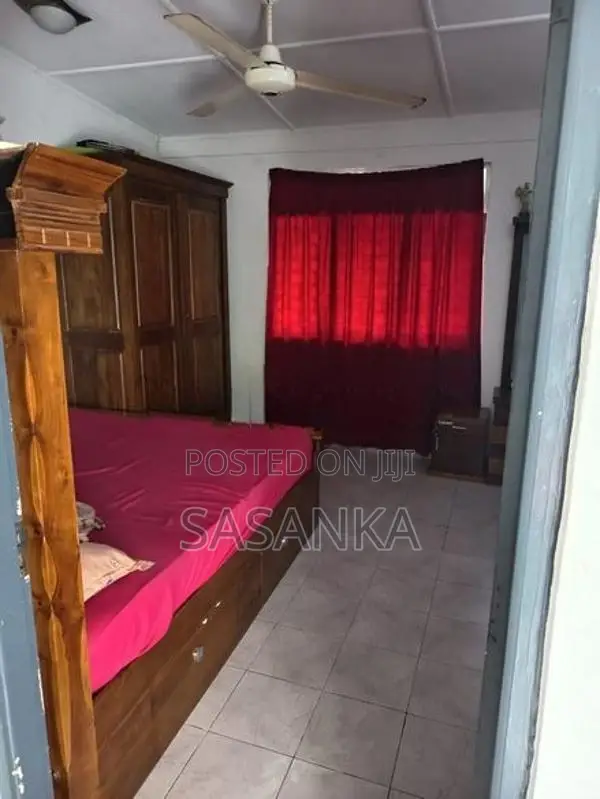 Dehiwala Attidiya Road 2 Bed Rooms House For Sale