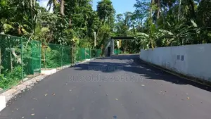 Kadawatha Land for Sale