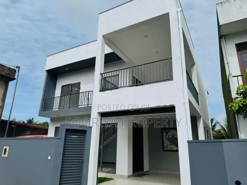 Modern Luxury Brand New House for Sale in Piliyandala