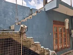 Dehiwala Attidiya Road 2 Bed Rooms House For Sale