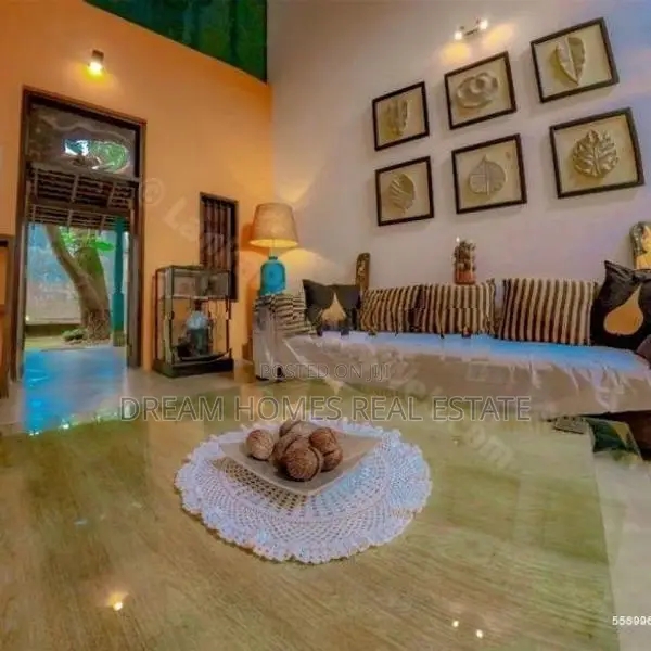 Brand New Luxury 4BR House for Sale in Palawatta