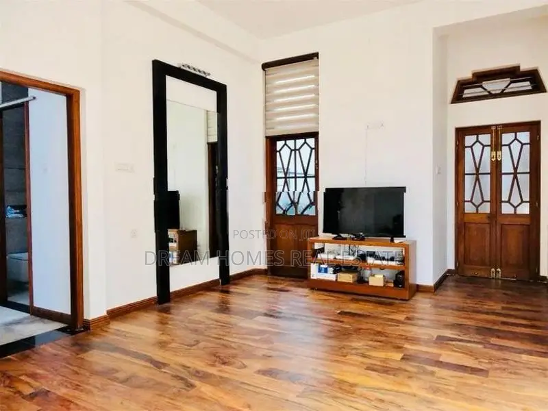 Architectural Designed 4-Storey Super Luxury House for Sale in Pelawat