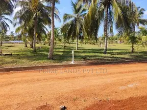 නාච්චාදූව නගරයට නුදුරින් සින්නක්කර බිම්කොටස්