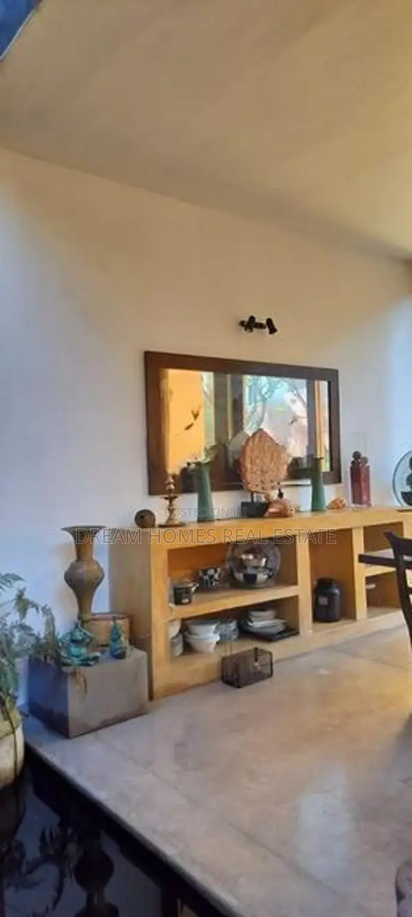Brand New Luxury 4BR House for Sale in Palawatta