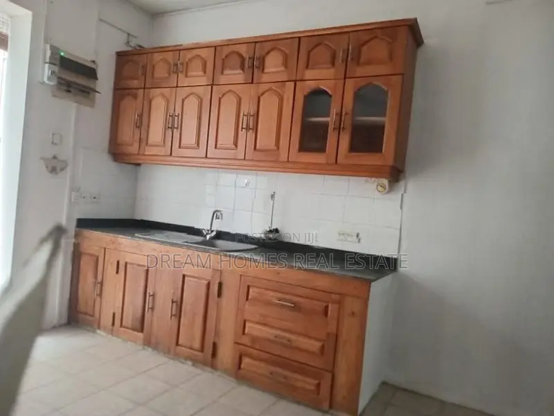 Architect-Designed Family Home for Sale – Thalawathugoda