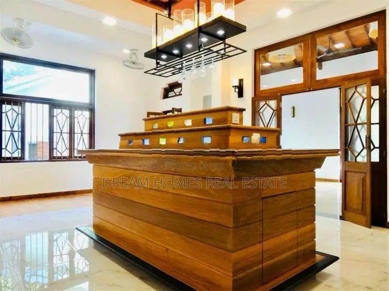 Architectural Designed 4-Storey Super Luxury House for Sale in Pelawat