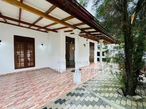 Newly Build Single Story Luxury House for Sale in Piliyandala Kesbewa