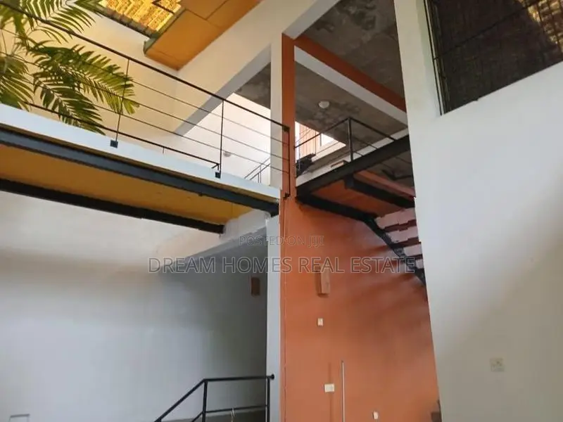 Architect-Designed Family Home for Sale – Thalawathugoda