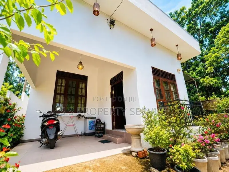Kadawatha House for Sale (SSPH-426)