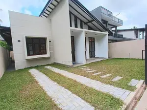 Brand New Modern House for Sale – Kahathuduwa, Piliyandala