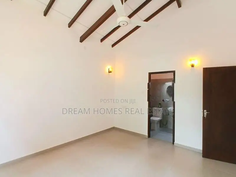 Brand New Modern House for Sale – Kahathuduwa, Piliyandala