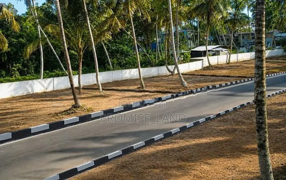 Land for Sale Near Wadduwa Beach | K27