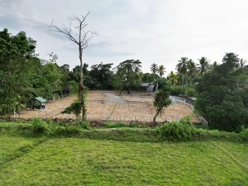Meegoda Near Highlevel Land Plot Sale