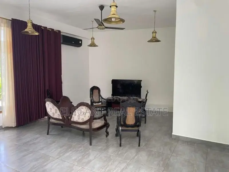 04 Bedroom Semi Furnished House for Rent in Battaramulla (A6168)