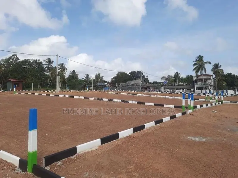 Moratuwa Gorakana Best Lands for Sale N38