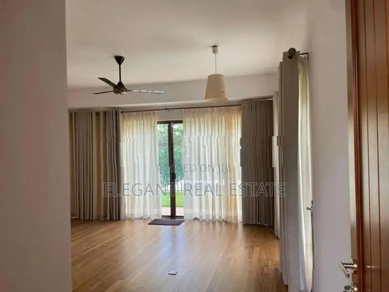 04 Bedroom Semi Furnished House for Rent in Battaramulla (A6168)