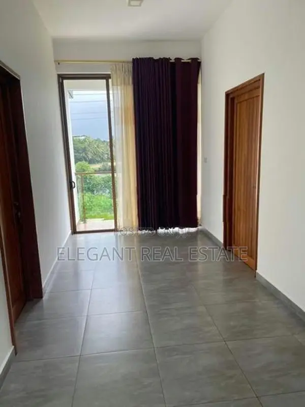 04 Bedroom Semi Furnished House for Rent in Battaramulla (A6168)