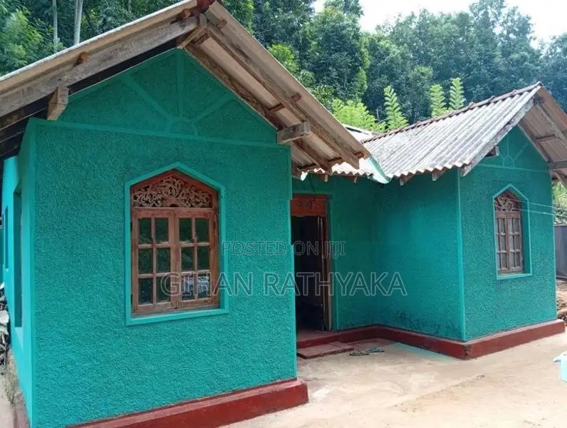 බදුල්ල , කන්දෙගෙදර නගරයේ වටිනා නිවසක් විකිණීමට
