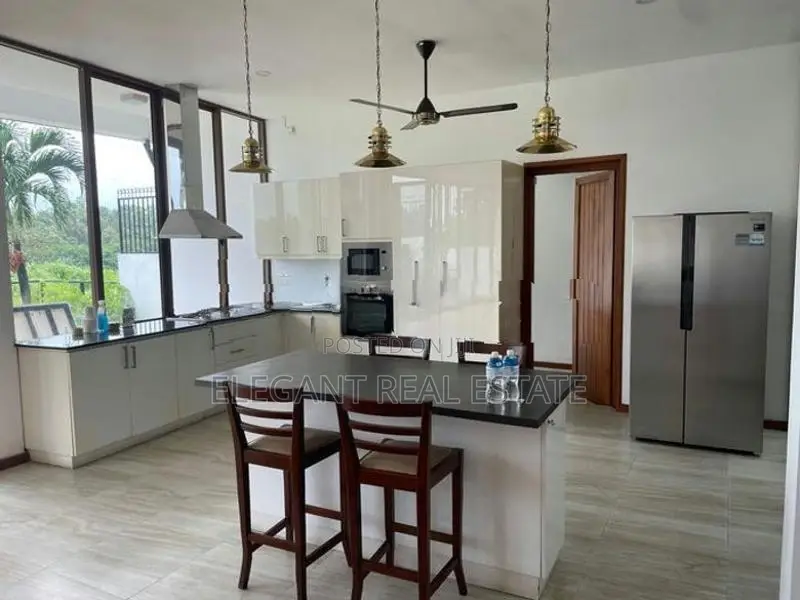 04 Bedroom Semi Furnished House for Rent in Battaramulla (A6168)